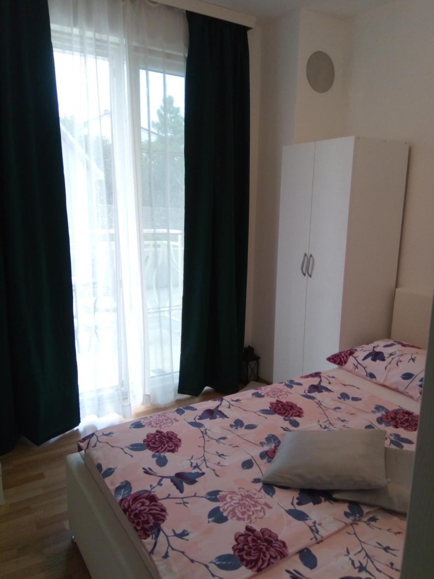 Ana Rooms Krk Town Exterior foto