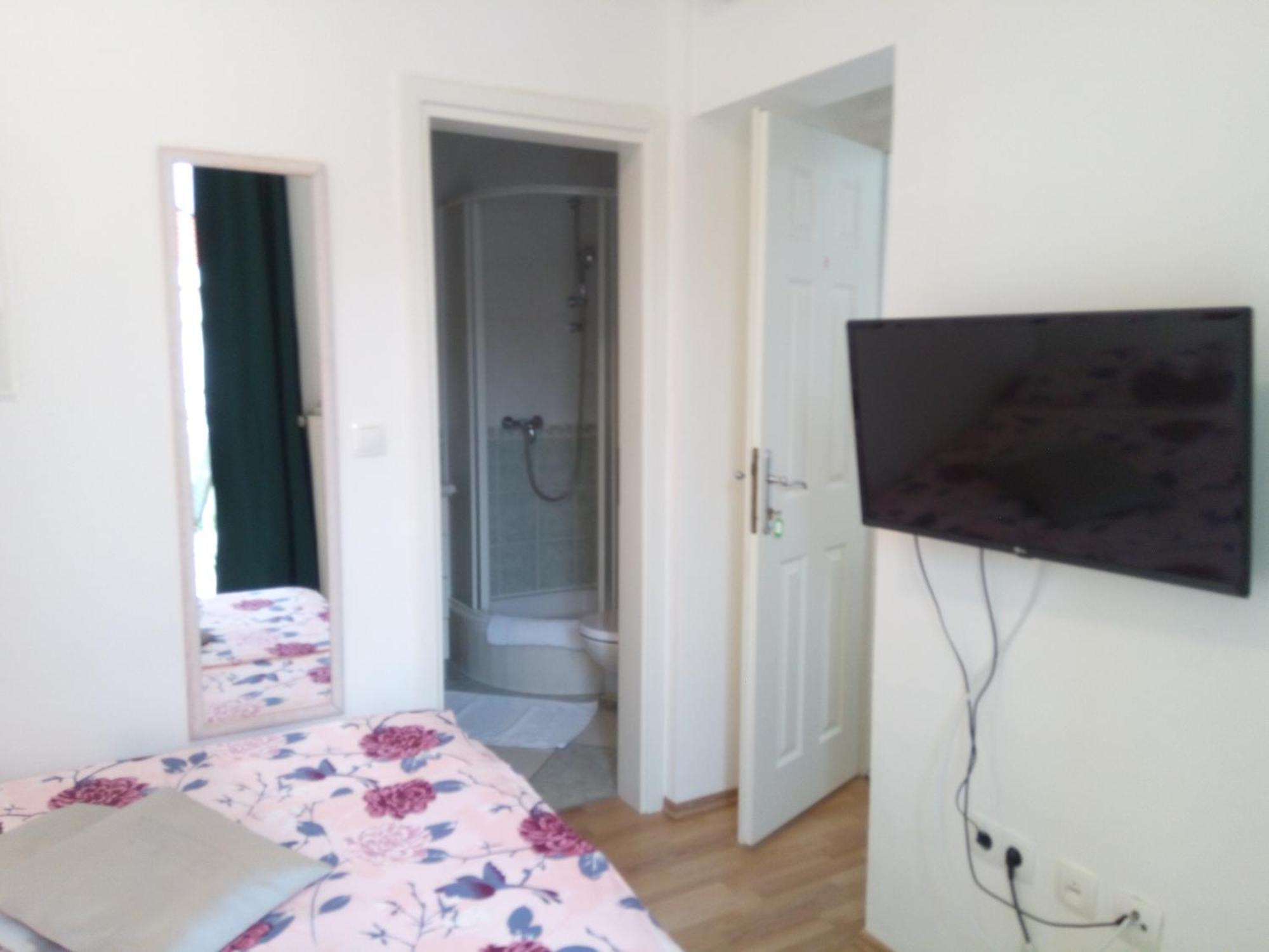 Ana Rooms Krk Town Zimmer foto
