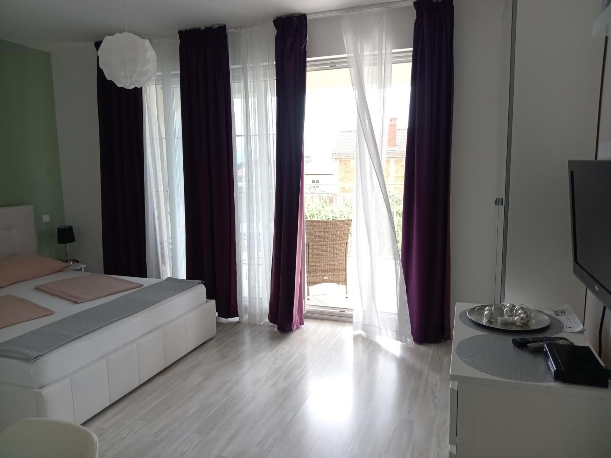 Ana Rooms Krk Town Exterior foto